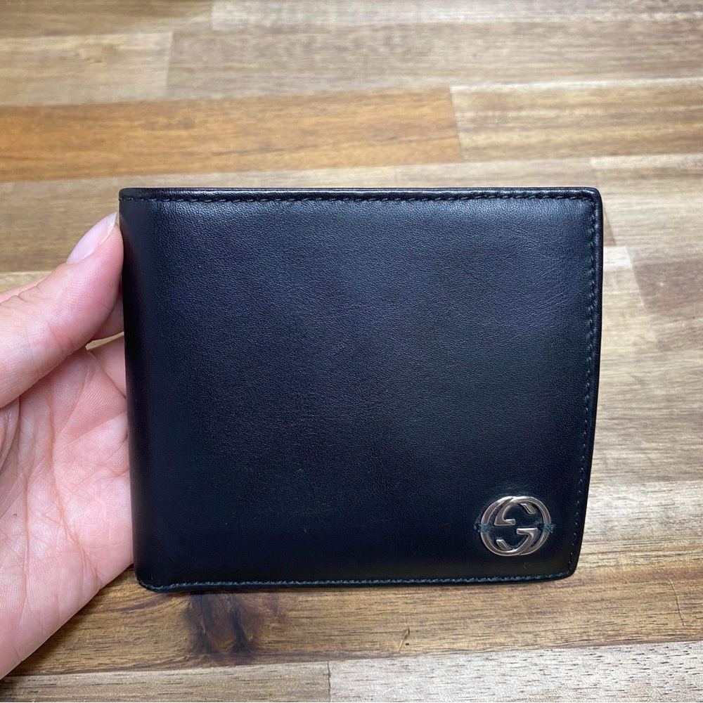 Gucci wallet/ mens wallet/ black leather